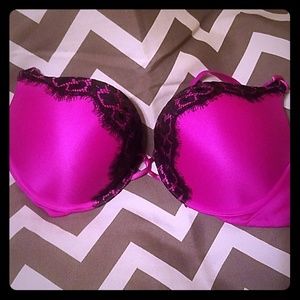 Victoria's Secret Bombshell plunge braw NWOT